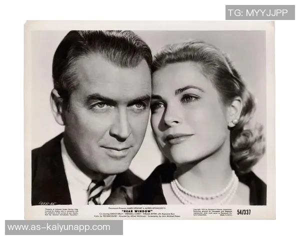 西蒙尼与阿尔梅达六年国家队宿舍生活揭示深厚友谊